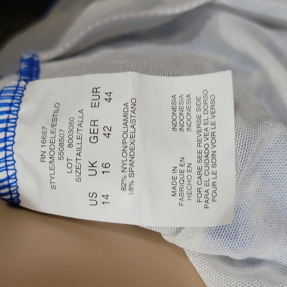 NWT Dune Deck swimsuit - Picture 7 of 8